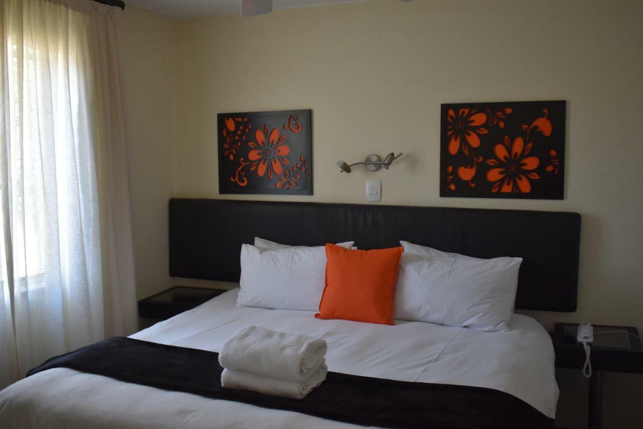 Premiere Classe Apartment Hotel Йоханесбург Екстериор снимка